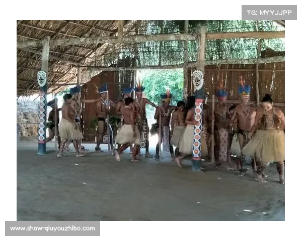 解放者杯奖杯巡展走进亚马逊雨林 土著部落首次接触足球文化