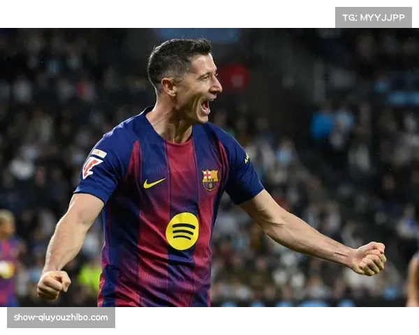 莱万多夫斯基在巴萨近五轮赛事中进球效率放缓 引发锋线依赖讨论